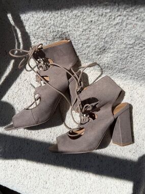 Women's Taupe Lace-Up Block Heel Sandals